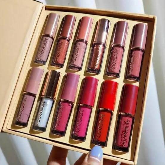 Crazy Girl “Thanks for the Love” Lip Gloss Set – 12 in 1 Multi-Shade Collection, Smooth & Non-Sticky Finish (3 ml Each)
